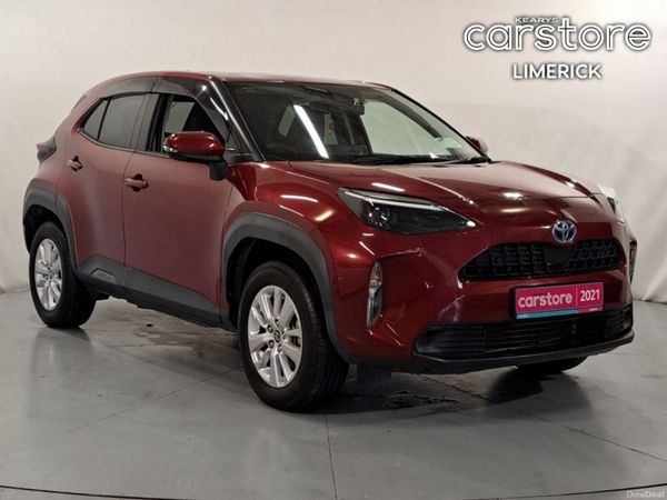 Toyota Yaris Cross Hatchback, Petrol Hybrid, 2021, Red