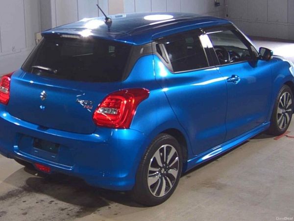Suzuki Swift Hatchback, Petrol, 2019, Blue