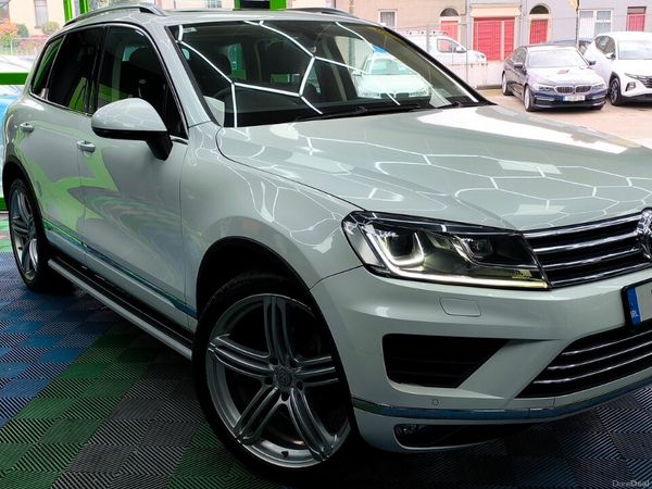 Volkswagen Touareg SUV, Diesel, 2015, White