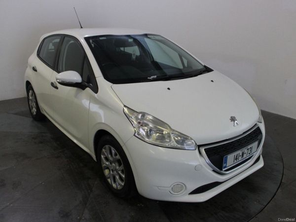 Peugeot 208 Hatchback, Diesel, 2014, White