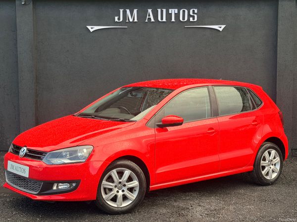 Volkswagen Polo Hatchback, Petrol, 2012, Red