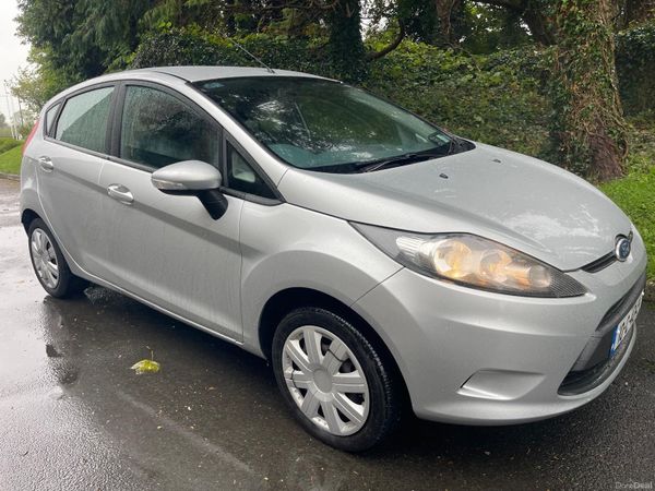 Ford Fiesta Hatchback, Diesel, 2010, Silver