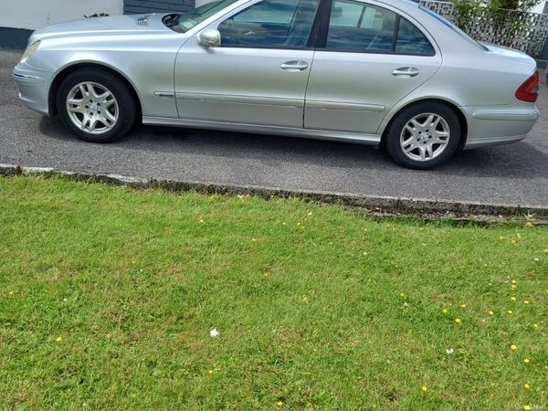 Mercedes-Benz E-Class Saloon, Diesel, 2007, Silver