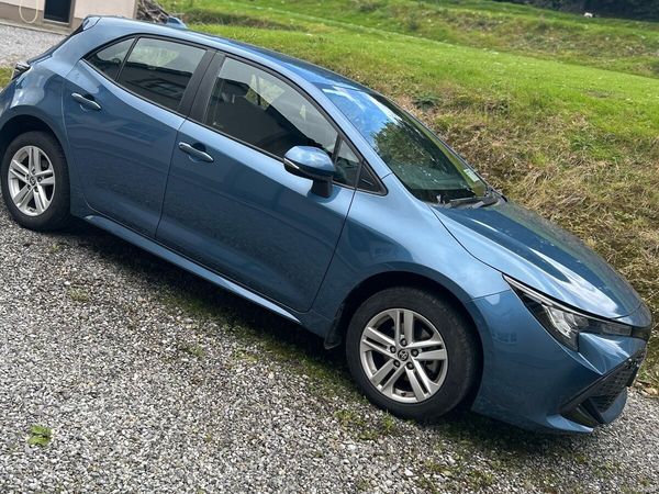 Toyota Corolla Hatchback, Petrol Hybrid, 2022, Blue