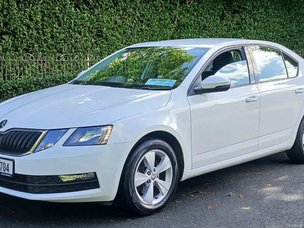 Skoda Octavia Saloon, Petrol, 2020, White