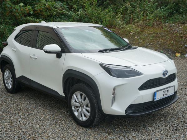 Toyota Yaris Cross SUV, Petrol Hybrid, 2021, White