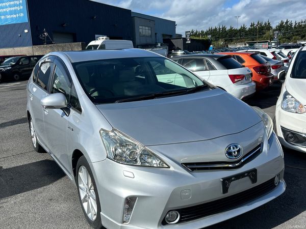 Toyota Prius MPV, Petrol Hybrid, 2014, Grey