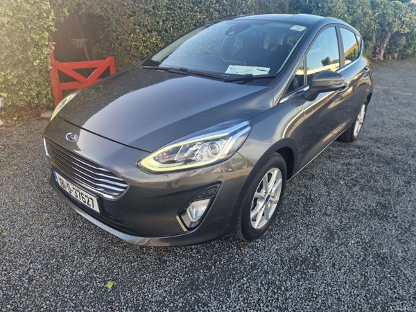 Ford Fiesta Hatchback, Petrol, 2018, Grey