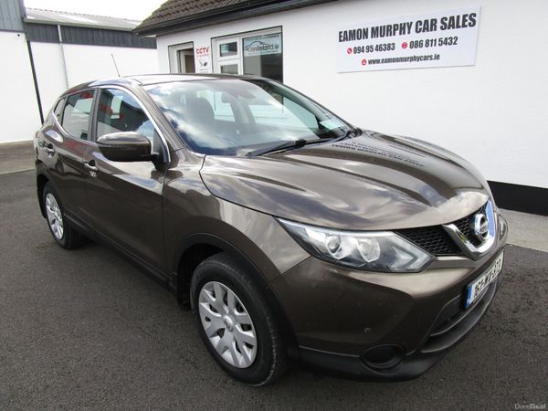 Nissan Qashqai Hatchback, Diesel, 2016, Brown