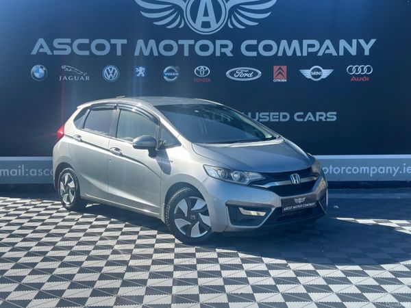 Honda Fit Hatchback, Petrol Hybrid, 2015, Grey