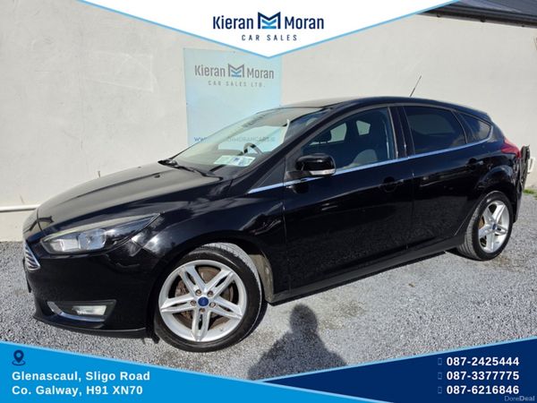Ford Focus Hatchback, Petrol, 2016, Black