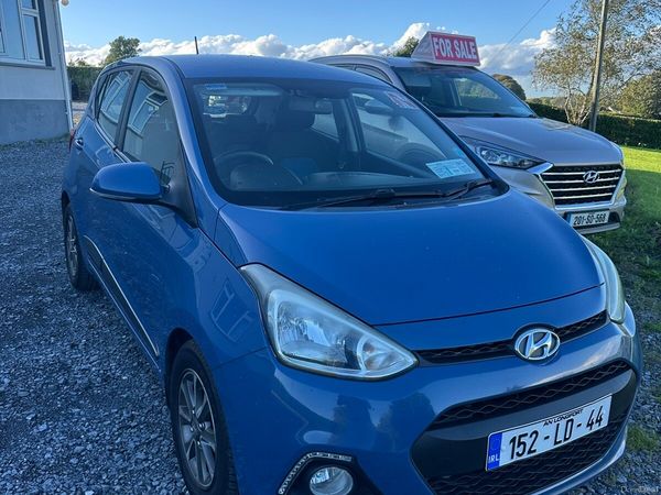 Hyundai i10 Hatchback, Petrol, 2015, Blue
