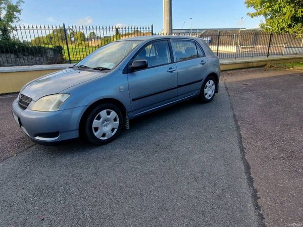Toyota Corolla Hatchback, Petrol, 2004, Grey