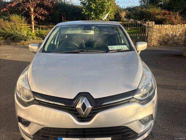 Renault Clio Hatchback, Petrol, 2018, Grey