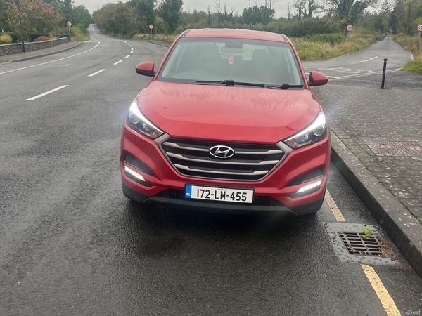 Hyundai Tucson SUV, Diesel, 2017, Red