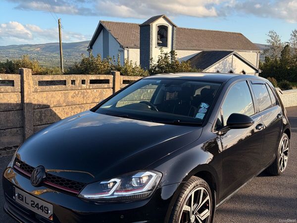 Volkswagen Golf Estate, Diesel, 2016, Black