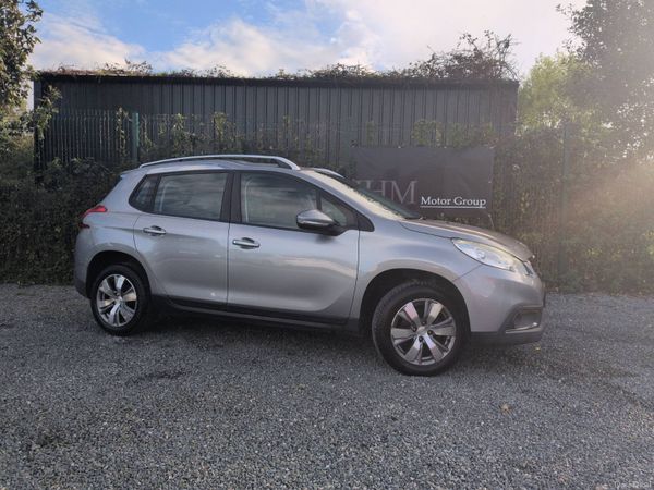 Peugeot 2008 Hatchback, Petrol, 2013, Grey