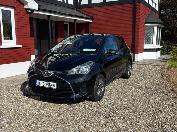 Toyota Yaris Hatchback, Petrol, 2015, Black