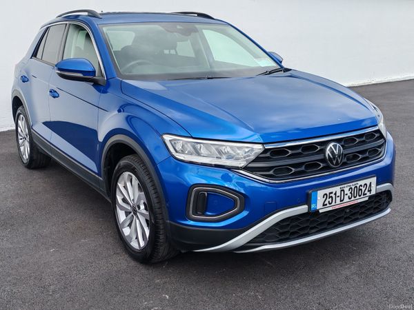 Volkswagen T-Roc SUV, Petrol, 2025, Blue
