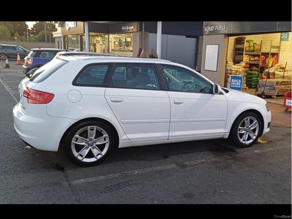 Audi A3 Hatchback, Petrol, 2010, White