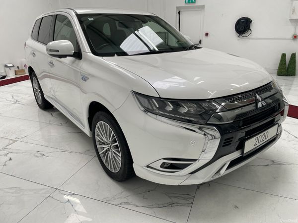 Mitsubishi Outlander Estate, Petrol Plug-in Hybrid, 2020, White