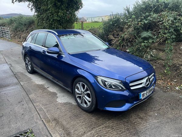 Mercedes-Benz C-Class Estate, Petrol Plug-in Hybrid, 2016, Blue