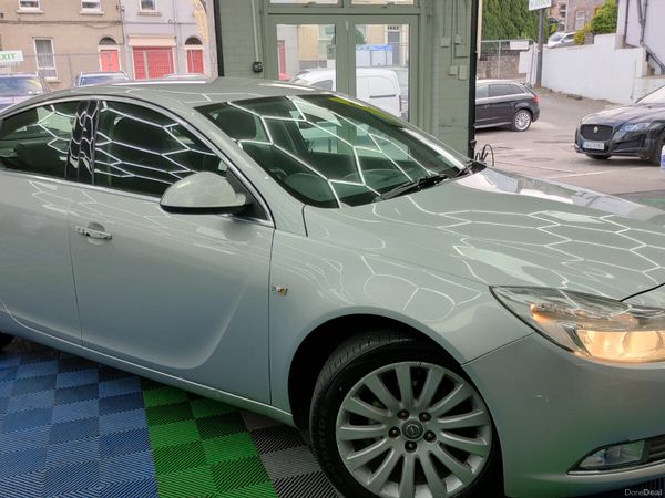 Opel Insignia Saloon, Diesel, 2012, Silver