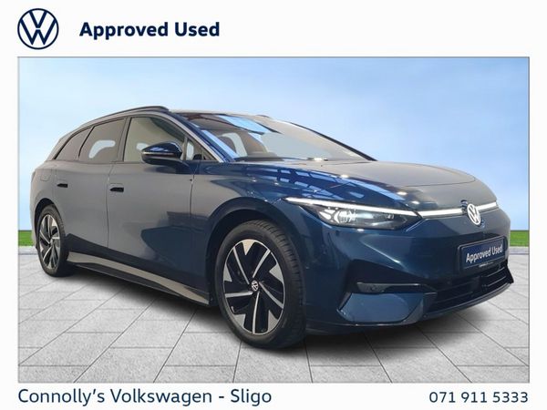 Volkswagen ID.7 Estate, Electric, 2025, Blue