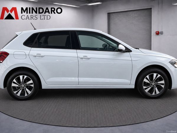 Volkswagen Polo Hatchback, Petrol, 2018, White