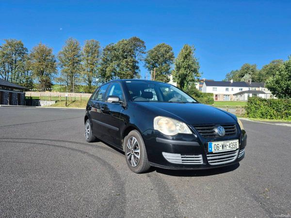 Volkswagen Polo Hatchback, Petrol, 2006, Black