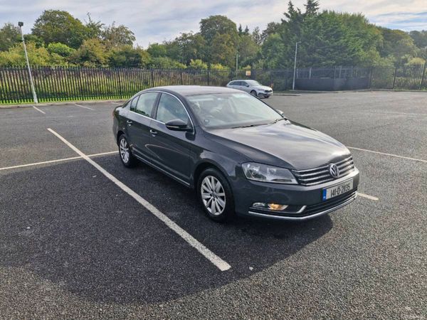 Volkswagen Passat Saloon, Diesel, 2014, Grey