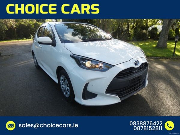 Toyota Yaris Hatchback, Petrol Hybrid, 2021, White