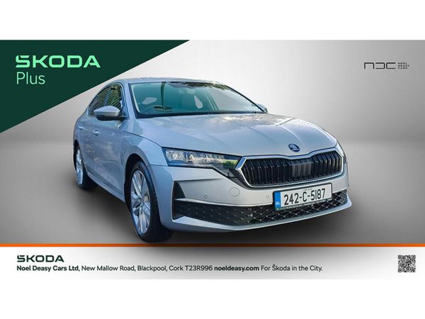 Skoda Octavia Saloon, Petrol Hybrid, 2024, Grey