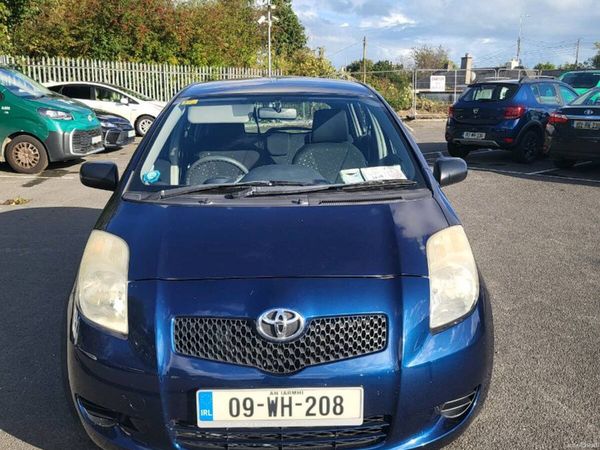 Toyota Yaris Hatchback, Petrol, 2009, Blue