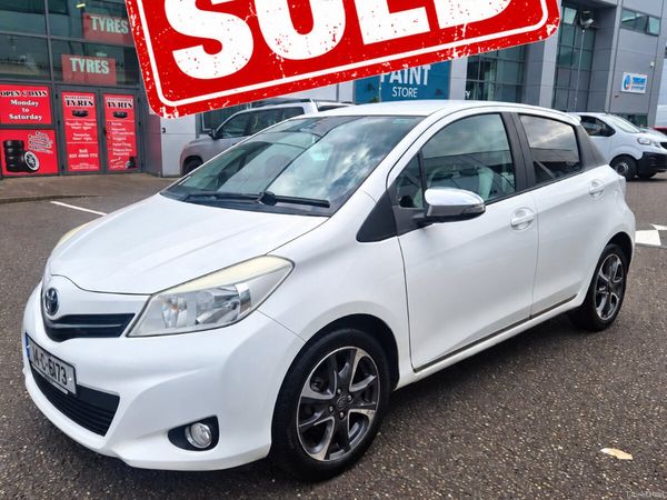 Toyota Yaris Hatchback, Petrol, 2014, White