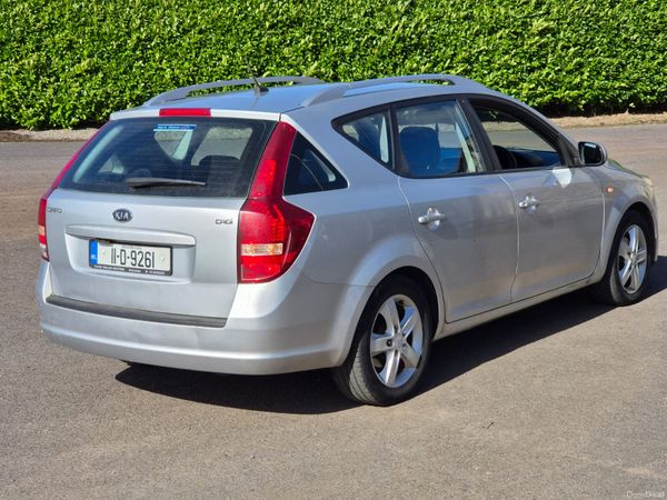 Kia Ceed Estate, Diesel, 2011, Silver