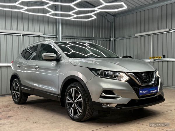 Nissan Qashqai SUV, Diesel, 2019, Silver