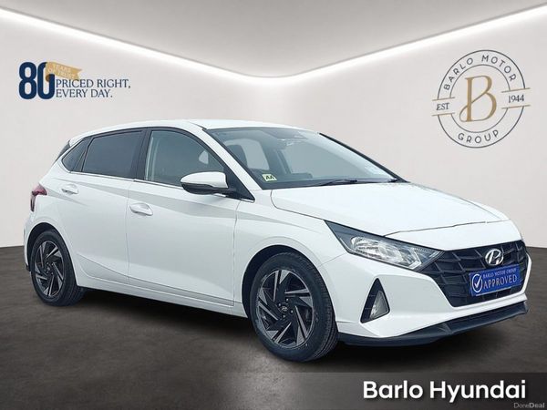 Hyundai i20 Hatchback, Petrol, 2022, White