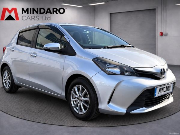 Toyota Yaris Hatchback, Petrol, 2016, Silver