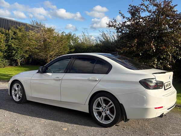 BMW 3-Series Saloon, Diesel, 2013, White