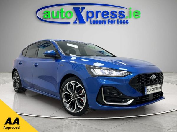 Ford Focus Hatchback, Petrol, 2023, Blue