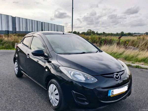 Mazda Demio MPV, Petrol, 2013, Black
