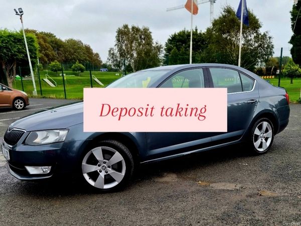 Skoda Octavia Saloon, Diesel, 2017, Grey
