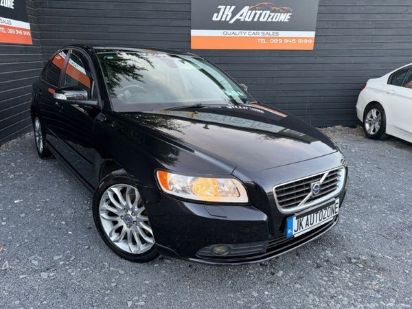 Volvo S40 Saloon, Diesel, 2009, Black