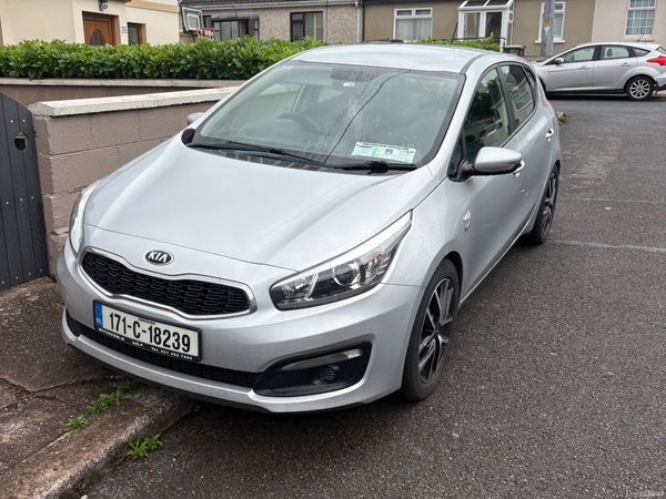 Kia Ceed Hatchback, Diesel, 2017, Silver