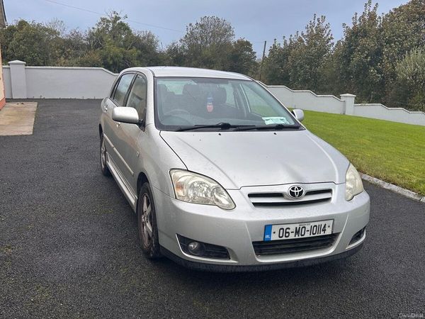 Toyota Corolla Hatchback, Diesel, 2006, Silver