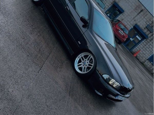 BMW 5-Series Saloon, Diesel, 2001, Black