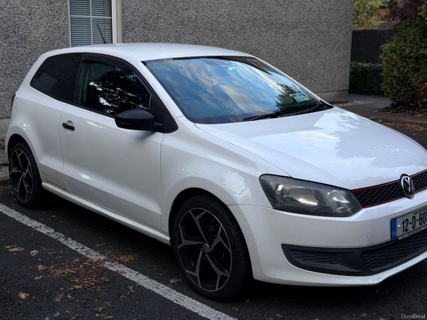 Volkswagen Polo Hatchback, Petrol, 2012, White