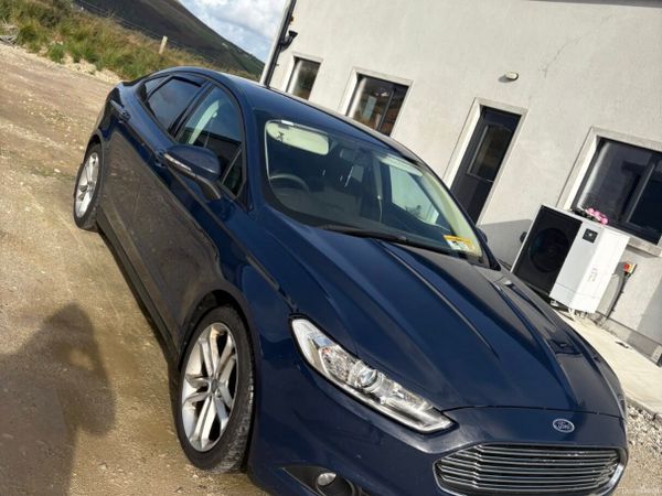 Ford Mondeo Hatchback, Diesel, 2017, Blue