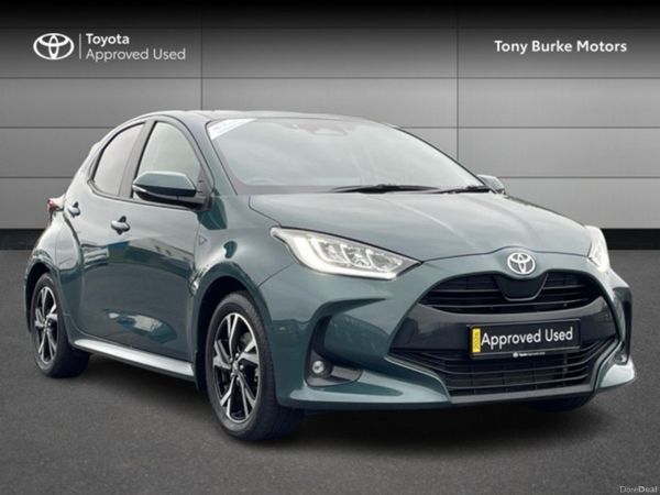 Toyota Yaris Hatchback, Petrol Hybrid, 2026, Green
